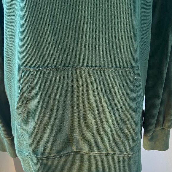 Eddie Bauer Women’s Green Cowl Neck Sweater - Picture 4 of 8